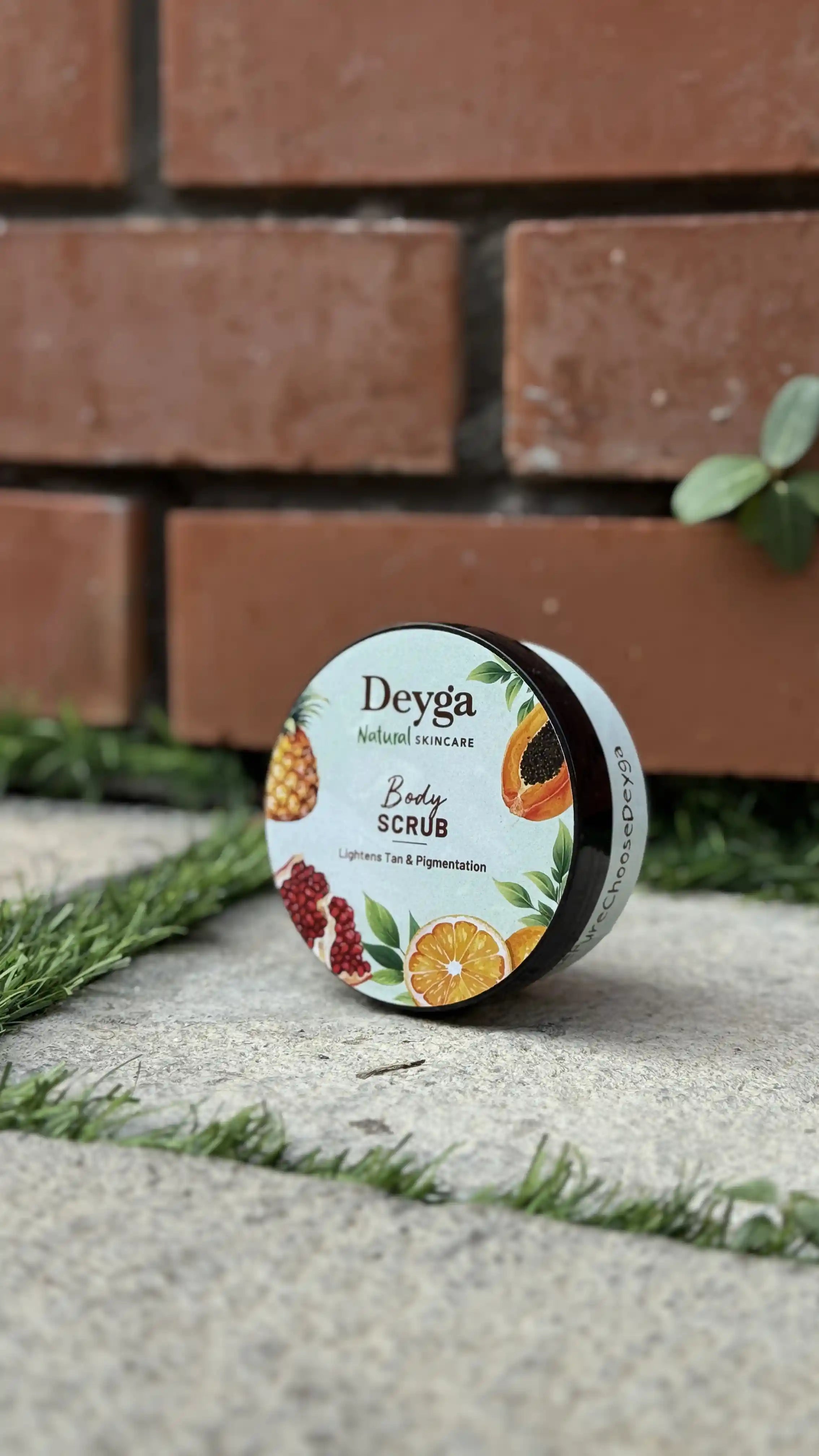 How to Use Body Scrub - Deyga Organics