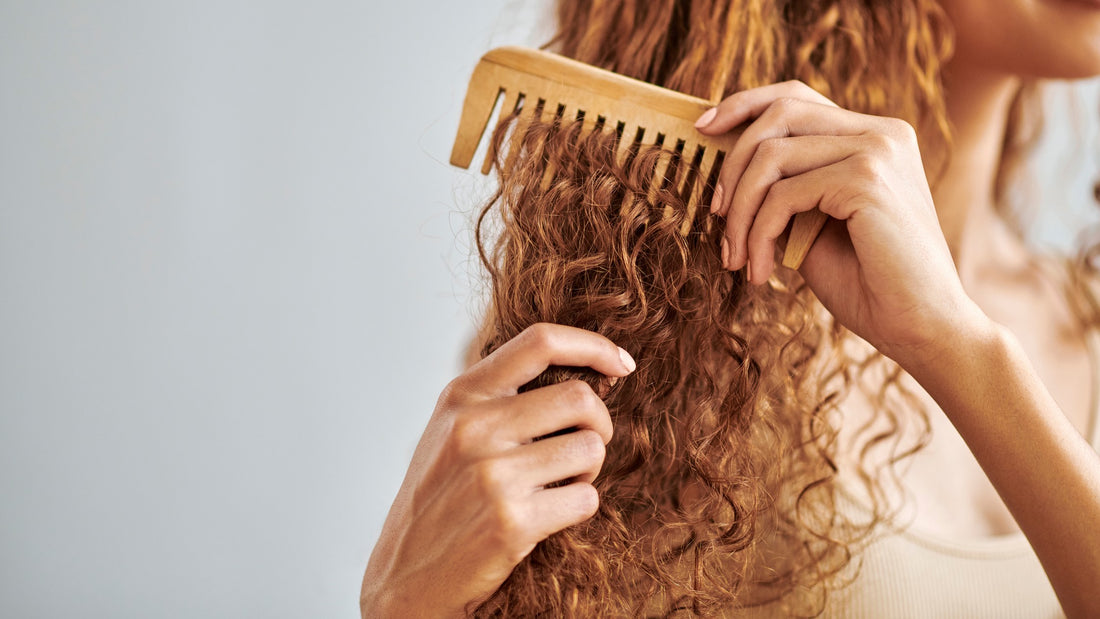 GET YOUR HAIR BUZZING WITH THIS DIY HAIR MASK!