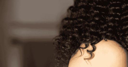 The Magic of Henna: Nature’s Secret for Strong & Healthy Hair