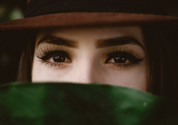 Eyelash Care Tips You Must Not Miss If You Have Scanty Lashes