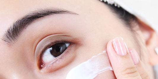 GET RID OF CROW’S FEET AROUND YOUR EYES WITH DEYGA’S UNDER EYE CREAM