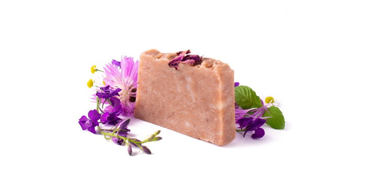 SAFFRON IS TOO EXPENSIVE TO USE ON SKIN? WAIT