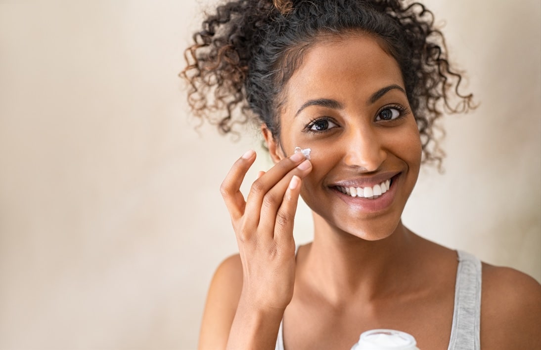 Morning vs. Night Skincare Routine: What Changes and Why It Matters?